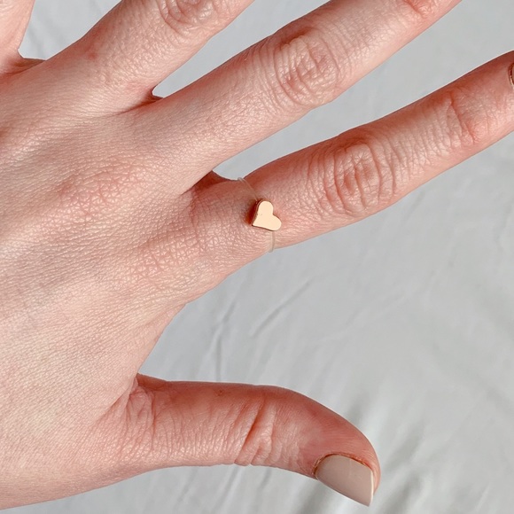 Rose Gold Dainty Heart Floating Minimal Ring - Picture 4 of 5